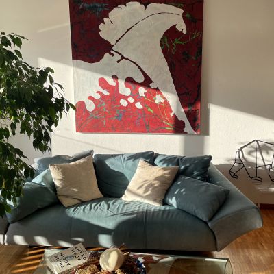 <i>"Minya’s art is a source of energy, light and color in our home and its strong presence is our silent reminder of the power and fragility of nature"</i>